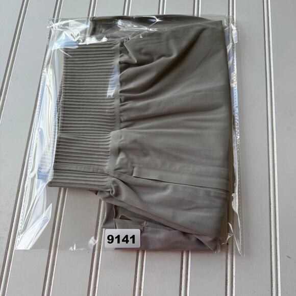 Athleta Cosmic Flutter Tan Short Size M - Picture 10 of 10